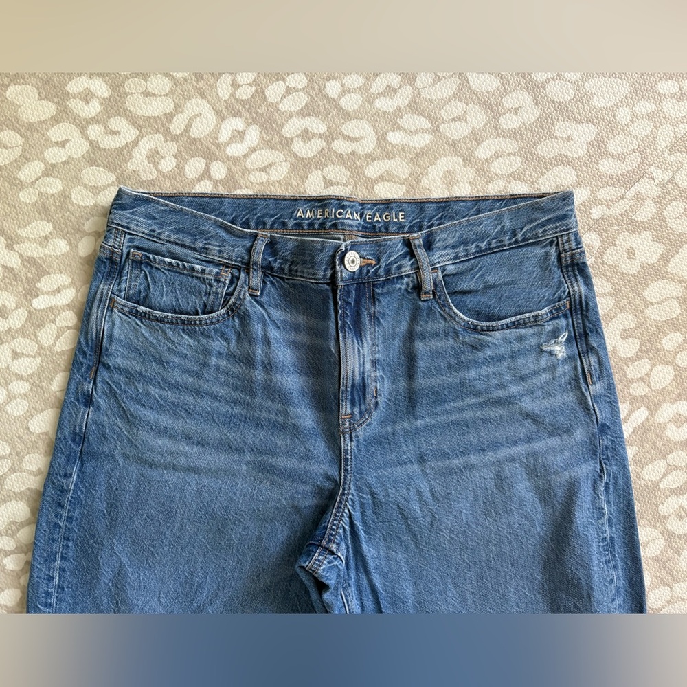 American Eagle Outfitters High Rise Blue Jeans - Picture 3 of 11